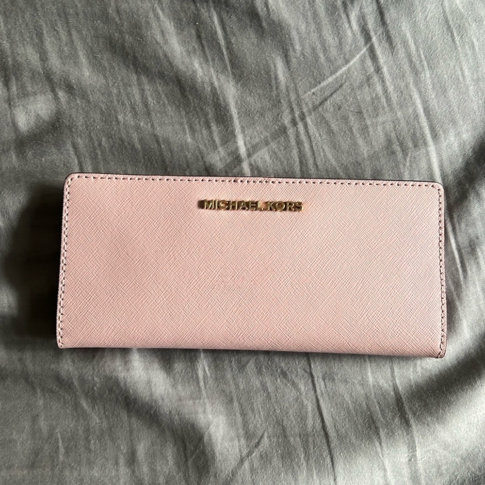 Michael Kors Pink Wallet